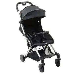 Carrinho de Bebê Burigotto Up Dobrável para Passeio Até 15kg Preto com Metal Prata
