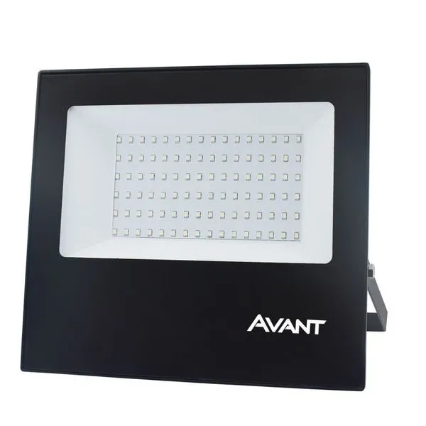 Refletor LED de Alumínio Slim IP66 100W 7500 Lúmens Bivolt Avant Refletor de LED Slim 100W IP66 7500 Lúmens Luz Branca