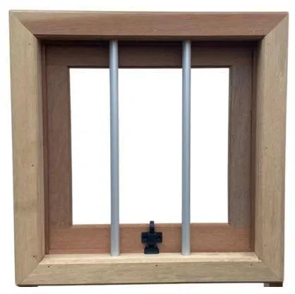 Janela de Madeira Mista Do Norte BH Maxiar R131 50x50x9x2,2cm Vidro Liso com Grade