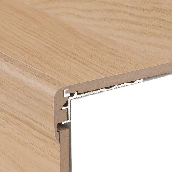 Cantoneira Para Piso Laminado Floorest MDF Cosmo Carvalho Vermelho M1578 240x6x1,2cm