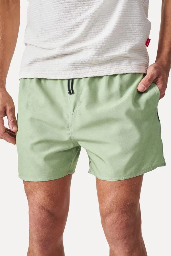 Short Praia Basico Texturado Verde Matcha - P