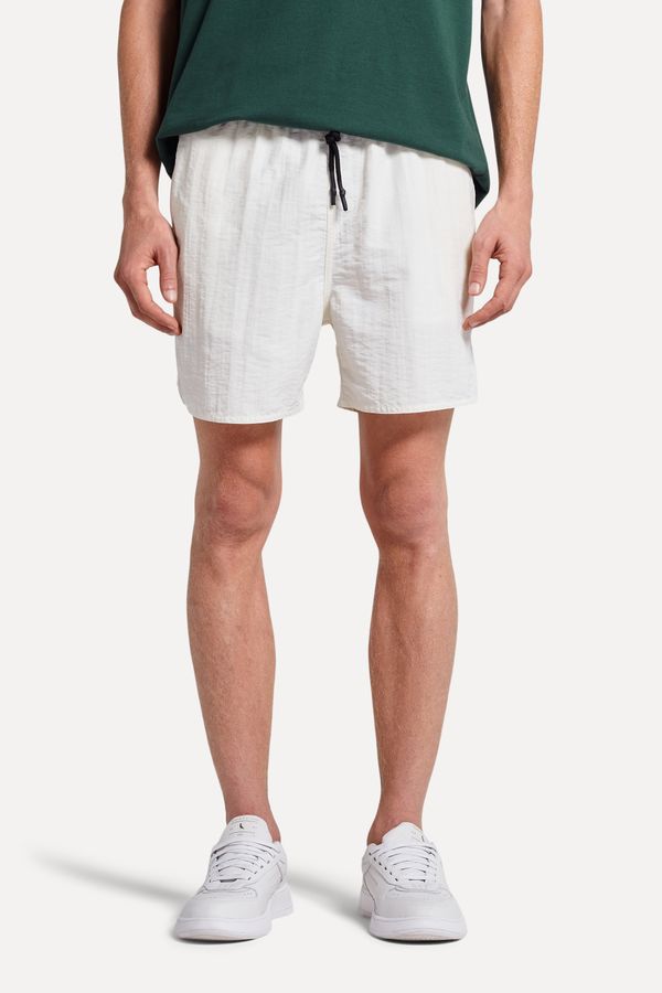 Short Praia Liso Off White - P