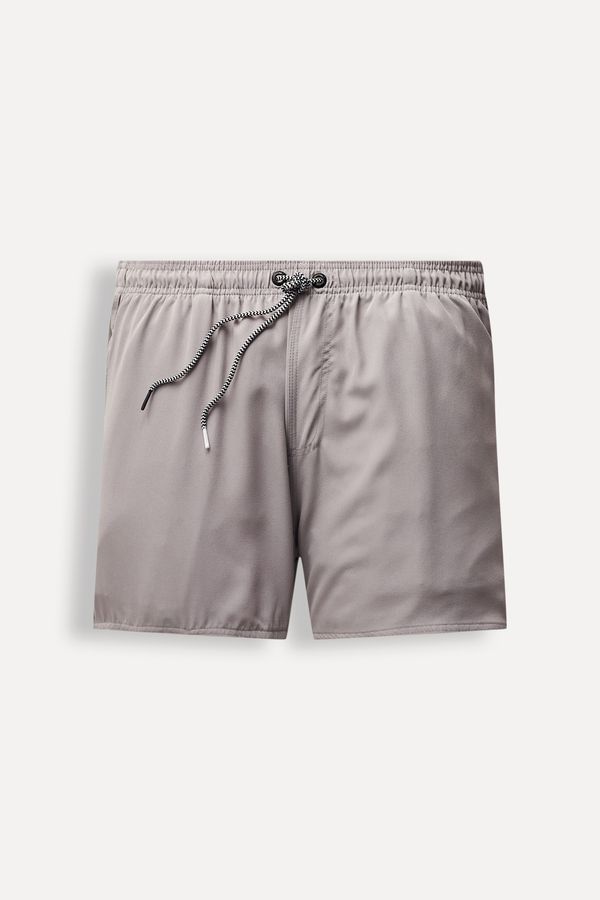 Short Praia Liso Basico Ii Cinza - M