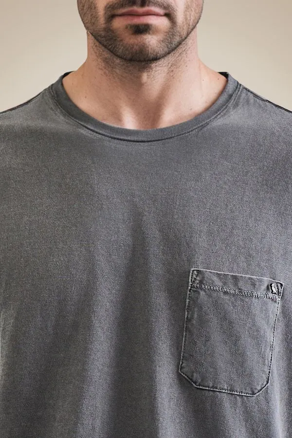 Camiseta Com Bolso Stoned Trail Preto - G