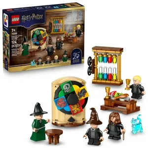 LEGO - Harry Potter - O Castelo De Hogwarts - Cerimônia Do Chapéu Seletor - 76460