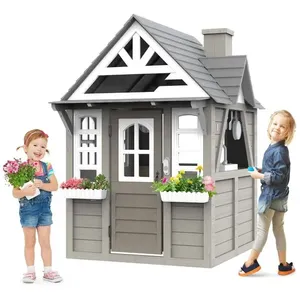 Casa com Quintal Seizeen, em Pinheiro Cinza Moderno, com Pia, Fogão, Utensílios e Suportes para Vasos de Plantas - 120cm