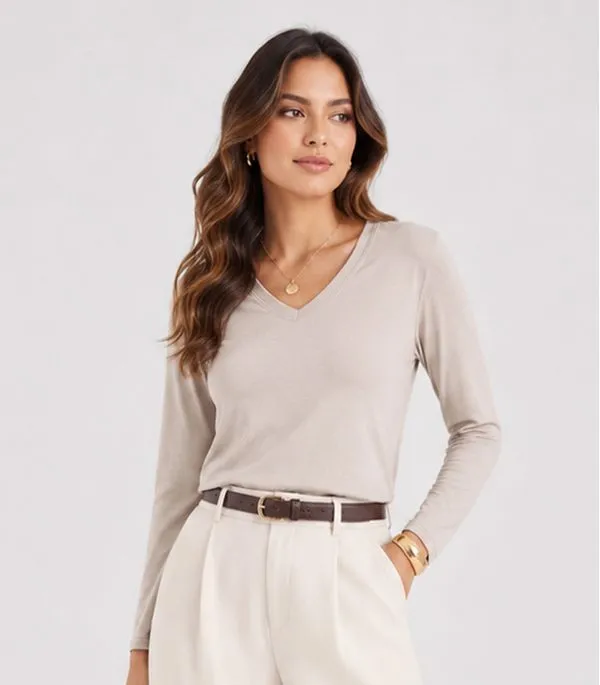 Blusa Feminina Manga Longa Decote V Infinita Cor Bege G