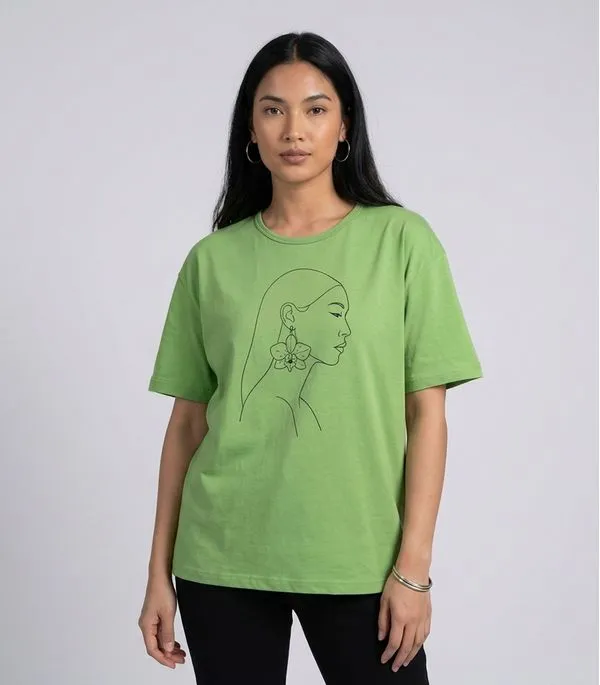 Blusa Feminina Com Estampa Localizada Infinita Cor Verde GG