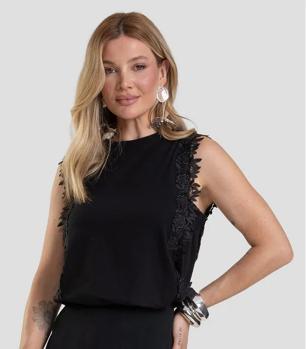 Blusa Feminina Com Renda Guipir Dianna Preto G