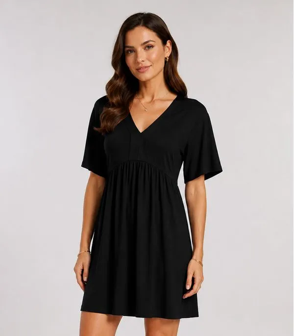Vestido Feminino Curto Decote Em V Infinita Cor Preto M