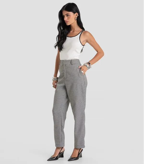 Calça Feminina Cenoura em Xadrez Dueto Dianna Preto P