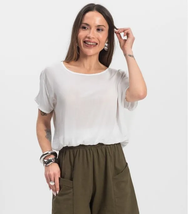 Blusa Feminina manga curta Infinita Cor Branco G