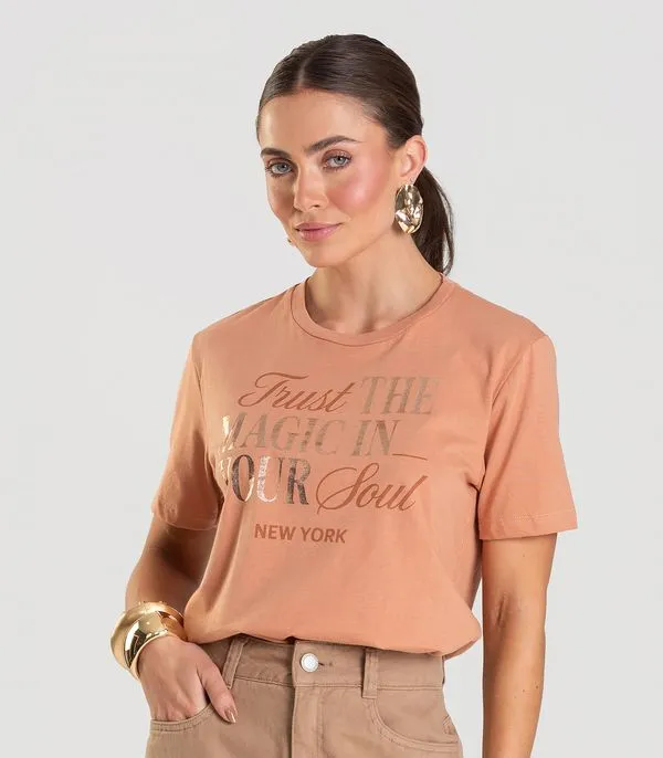 T-shirt Feminina Manga Curta Dianna Marrom PP