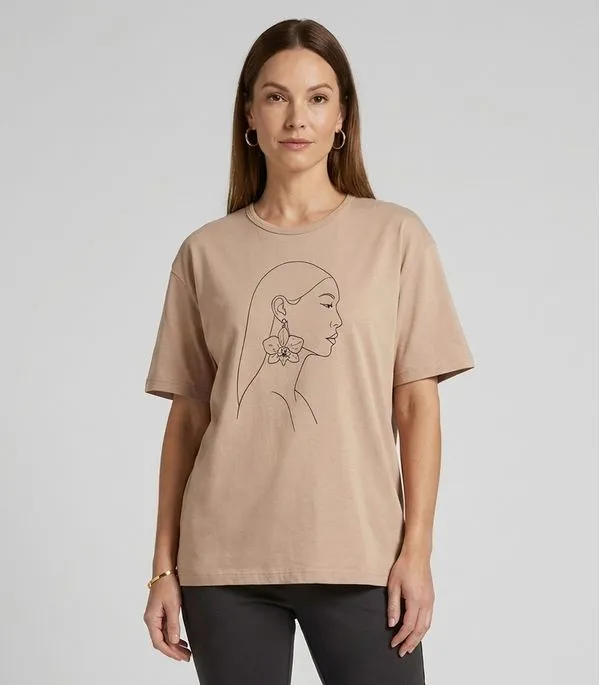 Blusa Feminina Com Estampa Localizada Infinita Cor Marrom P