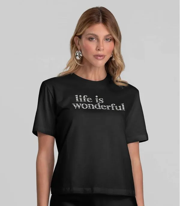 Camiseta Feminina Com Estampa e Rebite Dianna Preto GG