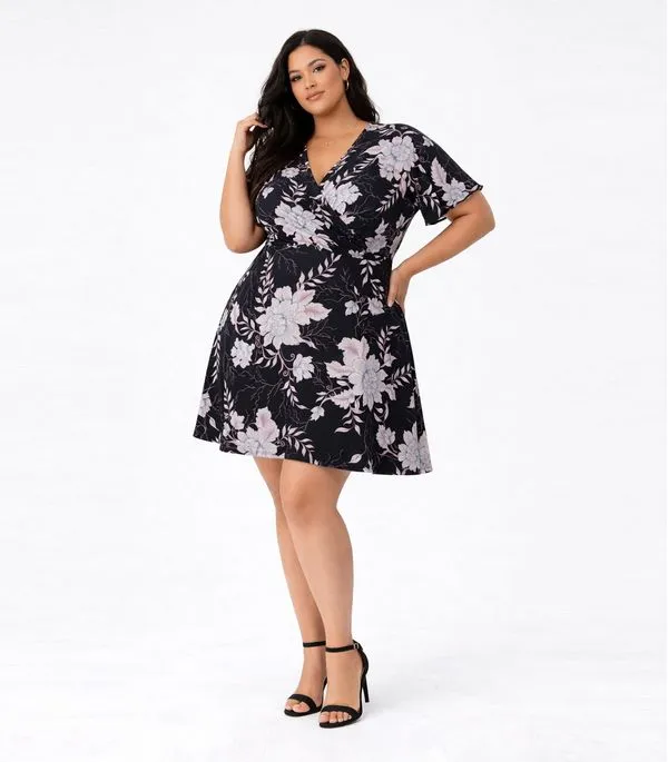 Vestido Curto Feminino Plus Size Helanca Select Preto XLG