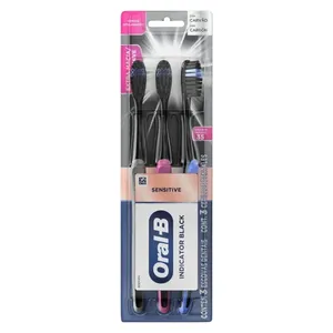 Escova de Dente Oral B Indicator Black Sensitive com 3 Unidades