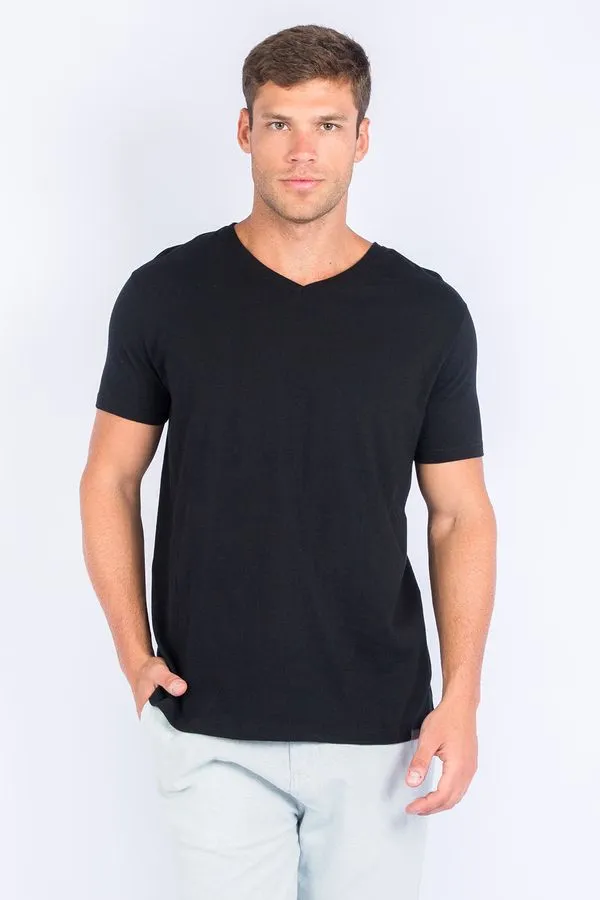 T-Shirt Básica Gola v Premium Sem Costura Preta PRETA/G