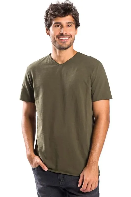 T-Shirt Básica Gola v Flamê Verde Musgo VERDE MUSGO/M