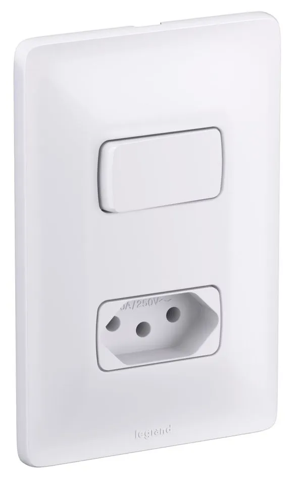 Interruptor Simples 2 Polos e 1 Tomada Legrand 680112 4X2 10A 250V