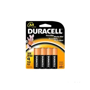 Pilha alcalina pequena com 4 unidades Duracell