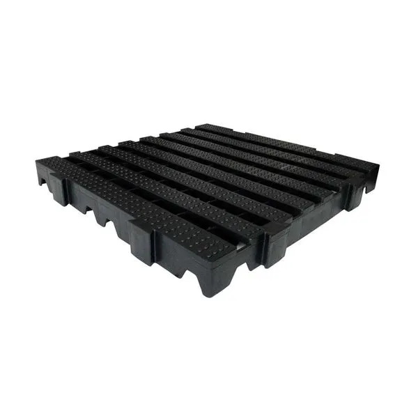 Estrado plástico 40x40x4,5cm em PEAD preto Impallets