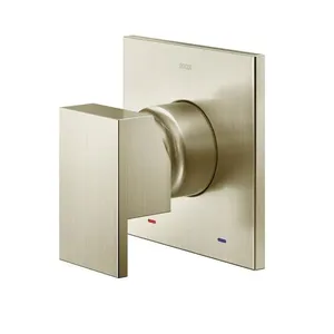Acabamento monocomando Docol para chuveiro base 3/4" New Edge níquel escovado