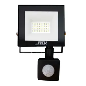 Refletor LED de Alumínio Slim IP66 30W 2700 Lúmens Bivolt DNI Refletor de LED com Sensor de Presença 30W 2700 Lumens IP66 Luz Branca