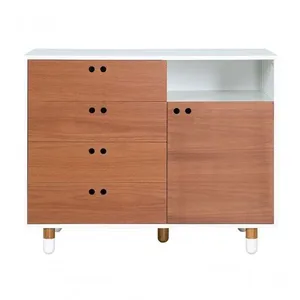 Cômoda Infantil Pé de Meia Sleeper 4 Gavetas em MDF e Madeira Branco e Jequitibá Natural Cômoda BebêPé De Meia Sleeper - Branca E Jequitibá Natural