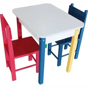 Mesa Retangular Infantil Colorida com 2 Cadeiras - Madeira - 5023 - Carlu