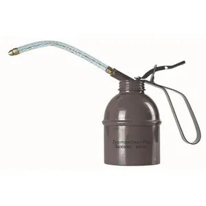 Almotolia 500ml Tramontina Pro para Lubrificação Precisa com Bico Flexível em Aço Almotolia 500ml Tramontina Pro para Lubrificação Precisa com Bico Flexível